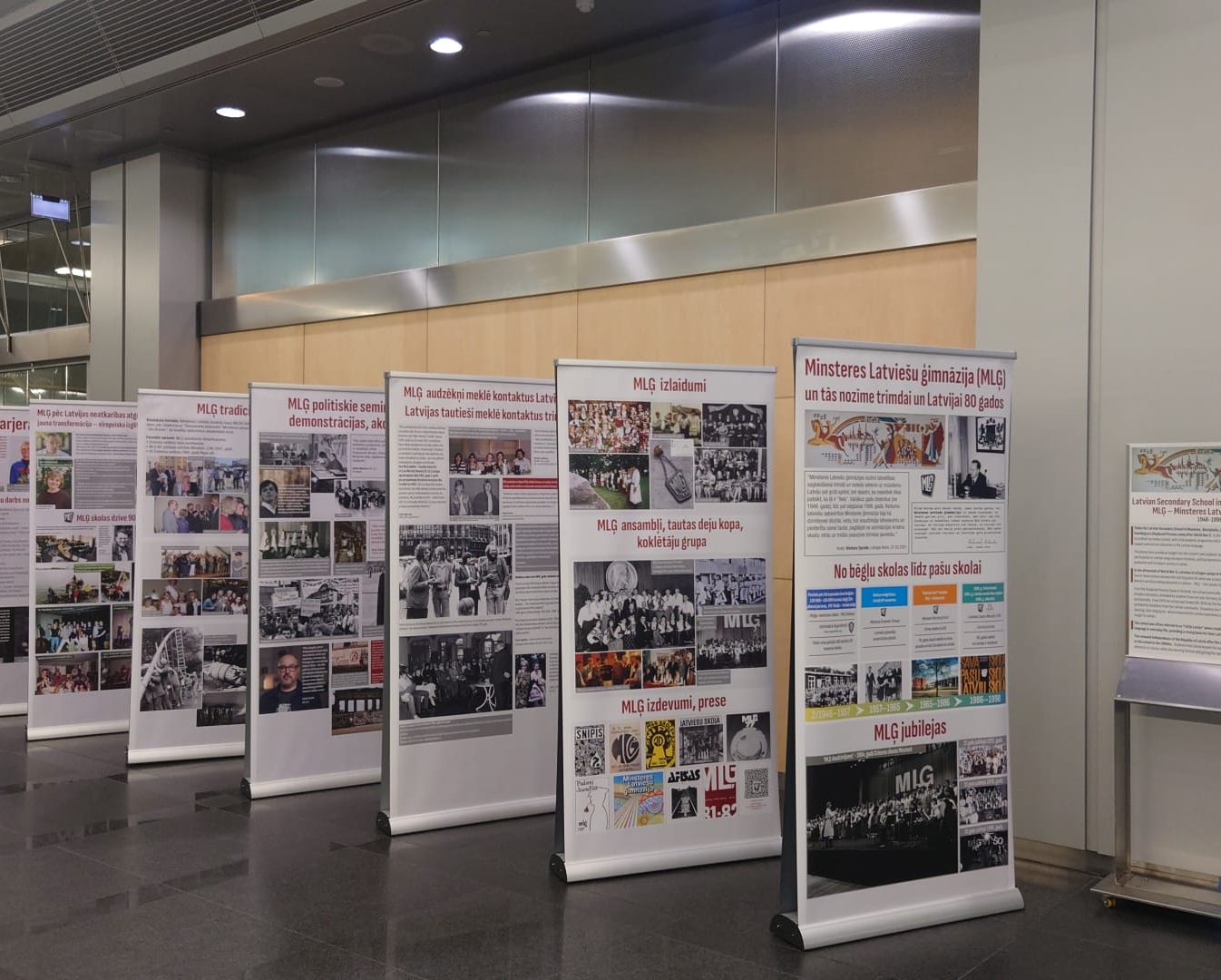 Foto: Nīls Ebdens Izstāde par Minsteres Latviešu ģimnāziju Latvijas Nacionālajā bibliotēkā (2026)